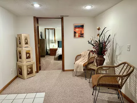 Entry Way - 809 Pine St, Park Rapids, MN 56470 photo 5 of 5