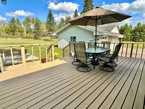 Exterior - 809 Pine St, Park Rapids, MN 56470 photo 3 of 9