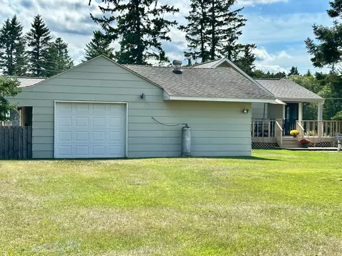Exterior - 809 Pine St, Park Rapids, MN 56470 photo 9 of 9