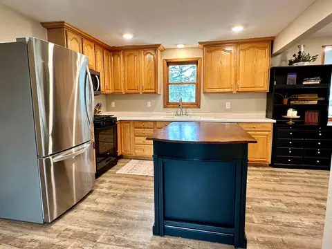 Kitchen - 809 Pine St, Park Rapids, MN 56470 photo 2 of 3