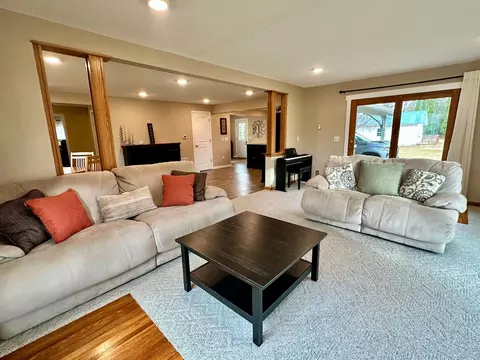 Living - 809 Pine St, Park Rapids, MN 56470 photo 4 of 4