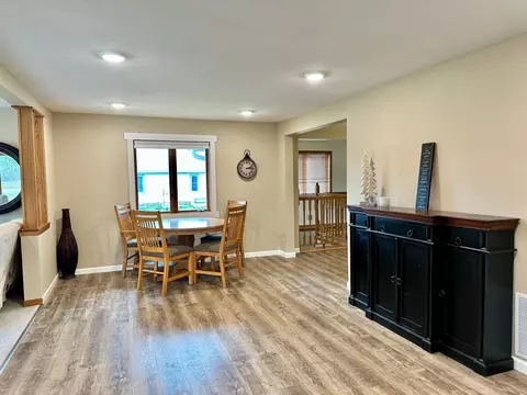 Dining - 809 Pine St, Park Rapids, MN 56470 photo 1 of 2