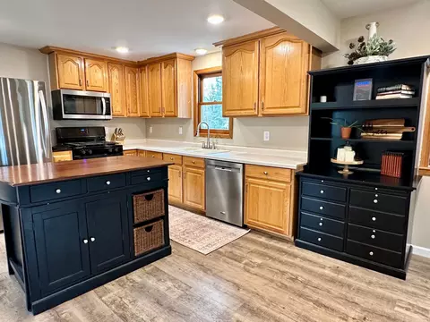 Kitchen - 809 Pine St, Park Rapids, MN 56470 photo 1 of 3