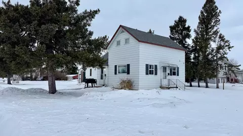 501 3rd St W, Ada, MN 56510