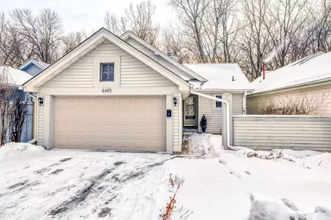 6467 13th St N, Oakdale, MN 55128