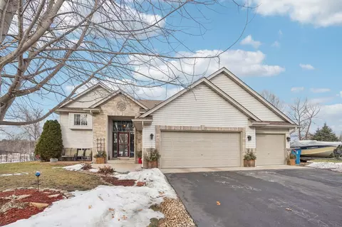 22374 Elston Ave, Forest Lake, MN 55025