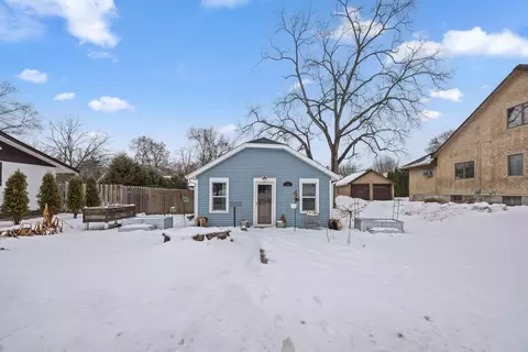 645 5th Ave NW, New Brighton, MN 55112