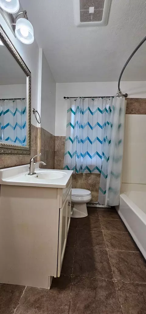 Bath - 1400 S 7th St, Brainerd, MN 56401 photo 1 of 2