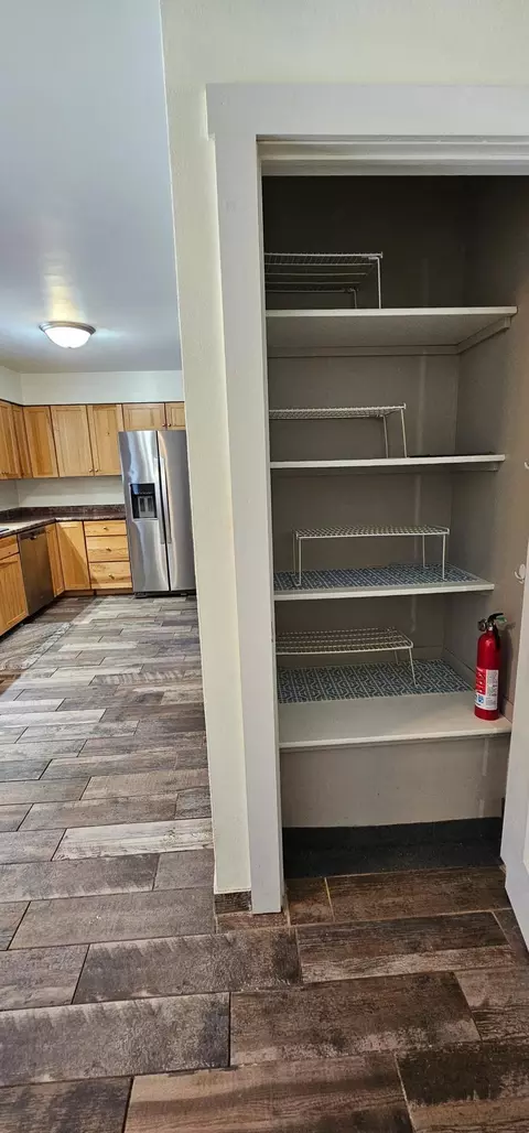 Kitchen - 1400 S 7th St, Brainerd, MN 56401 photo 4 of 4