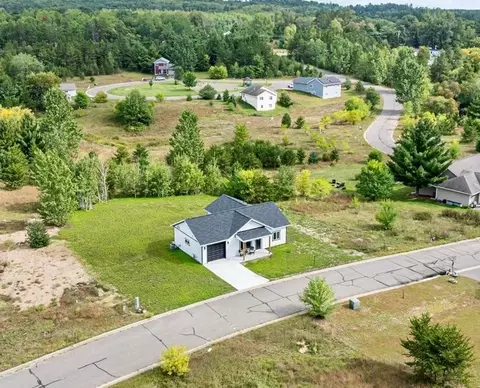 31468 Isabelle Dr, Pequot Lakes, MN 56472