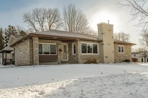 137 Memorial Dr NW, Blooming Prairie, MN 55917