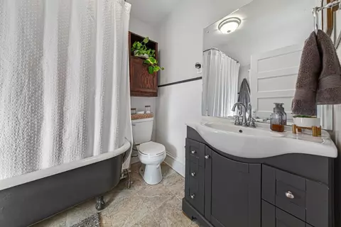 Bath - 415 8th St NW, Faribault, MN 55021 photo 2 of 3