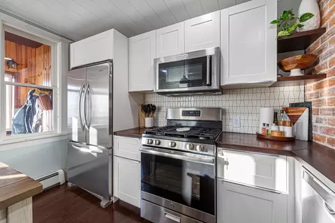 Kitchen - 415 8th St NW, Faribault, MN 55021 photo 6 of 8
