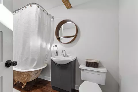 Bath - 415 8th St NW, Faribault, MN 55021 photo 3 of 3
