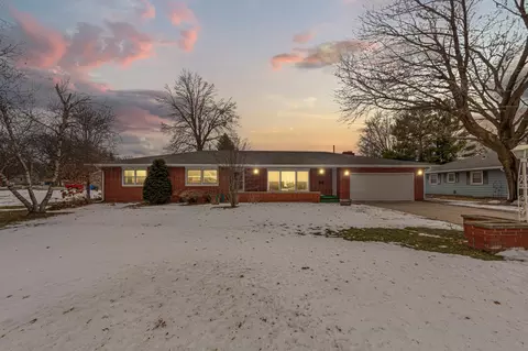 421 Mcindoe St, Owatonna, MN 55060
