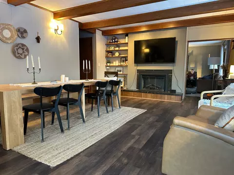Dining - 2004 Hillcrest Dr, Saint Cloud, MN 56303 photo 1 of 5