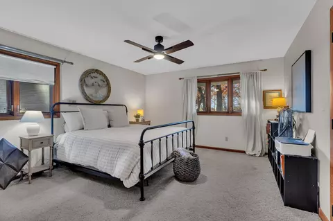 Bedroom - 2004 Hillcrest Dr, Saint Cloud, MN 56303 photo 1 of 6