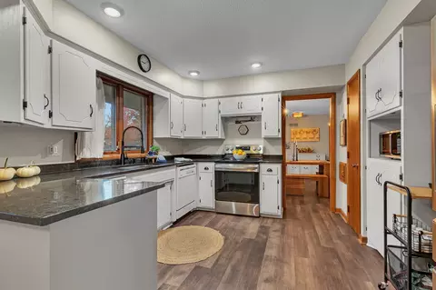Kitchen - 2004 Hillcrest Dr, Saint Cloud, MN 56303 photo 1 of 3