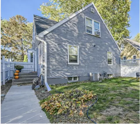 622 Gorman Ave, Saint Paul, MN 55107