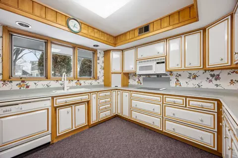 Kitchen - 1601 9th St S, Fargo, ND 58103 photo 2 of 3