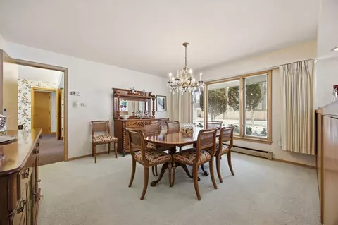 Dining - 1601 9th St S, Fargo, ND 58103 photo 1 of 3