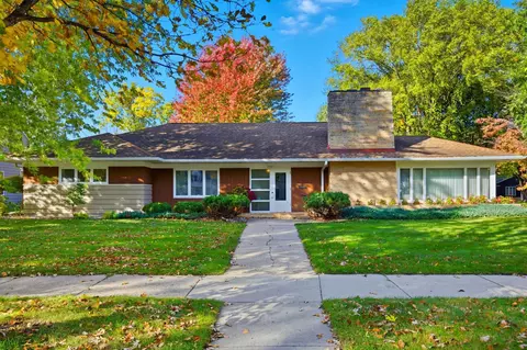 1601 9th St S, Fargo, ND 58103