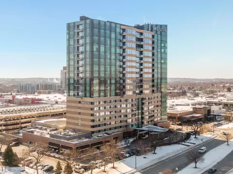 3209 Galleria #1407, Edina, MN 55435