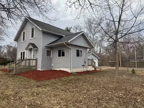 1078 Jefferson St SE, Hutchinson, MN 55350