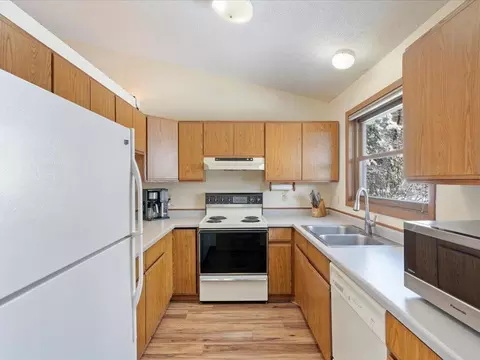 Kitchen - 18629 Sorrel Oak Rd, Brainerd, MN 56401 photo 1 of 2