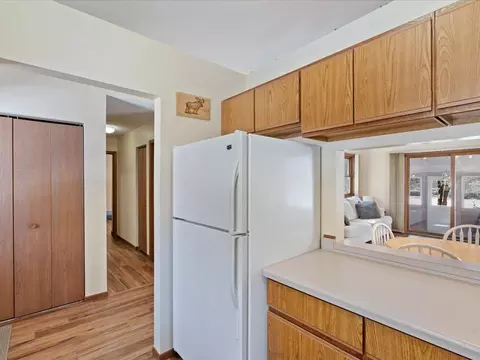 Kitchen - 18629 Sorrel Oak Rd, Brainerd, MN 56401 photo 2 of 2