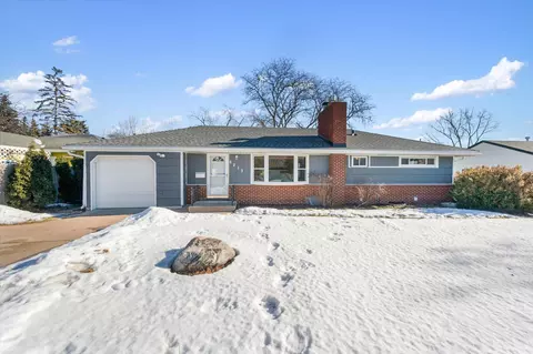 8213 Dupont Ave S, Bloomington, MN 55420