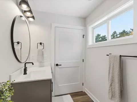 Bath - 5468 Jericho Rd, Baxter, MN 56425 photo 1 of 3