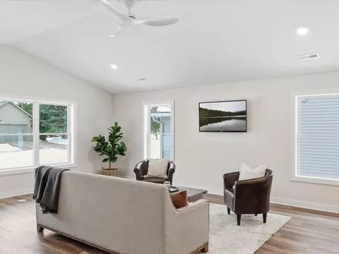 Living - 5468 Jericho Rd, Baxter, MN 56425 photo 2 of 3