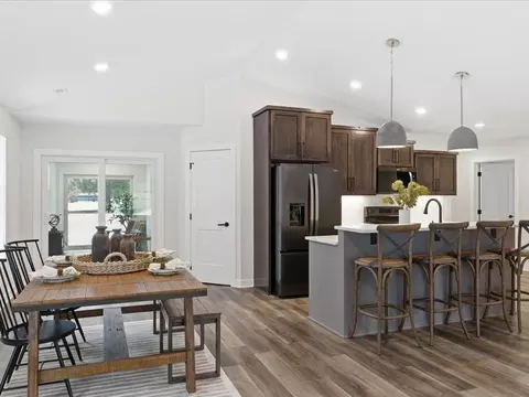 Dining - 5468 Jericho Rd, Baxter, MN 56425 photo 1 of 3