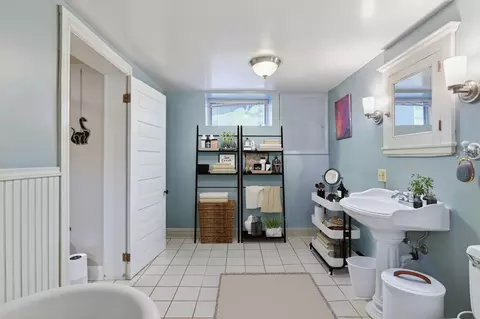 108 E 25th St, Minneapolis, MN 55404 photo 19