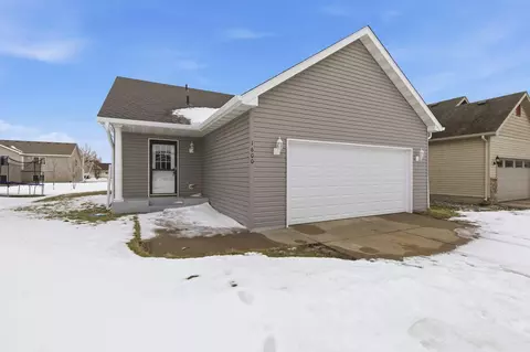 1600 Nuthatch Ave, Sartell, MN 56377