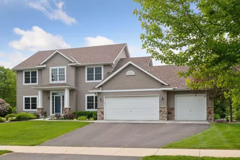 9441 Glacier Rd, Minnetrista, MN 55375