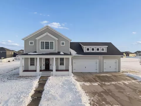 4717 11th St W, West Fargo, ND 58078