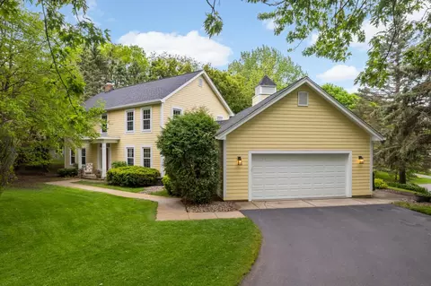 3620 James Ave, Deephaven, MN 55391