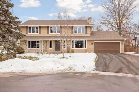 14997 Williamsburg Ct, Eden Prairie, MN 55347