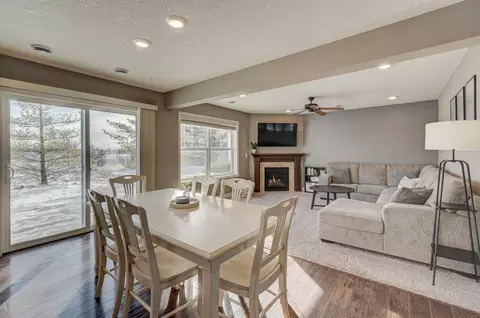 9985 5th Street Ln N, Lake Elmo, MN 55042