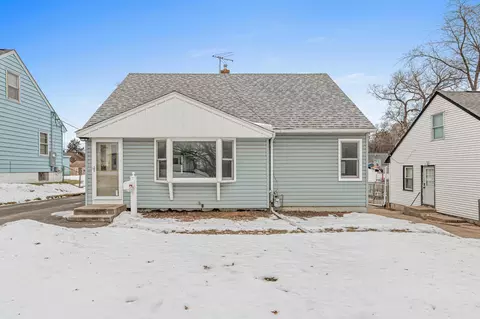 338 12th Ave S, South Saint Paul, MN 55075