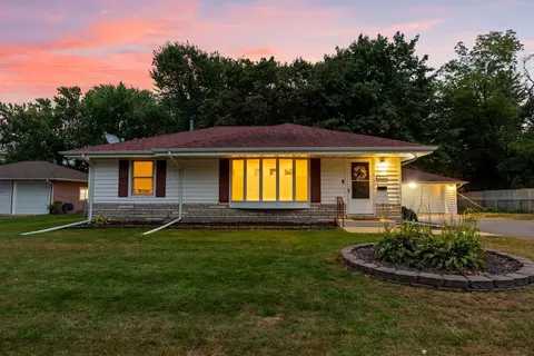 6216 Winnetka Ave N, Brooklyn Park, MN 55428
