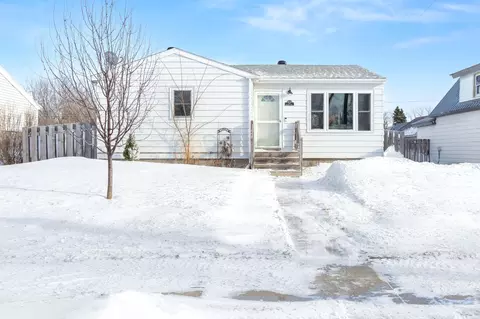209 2nd St NE, Dilworth, MN 56529