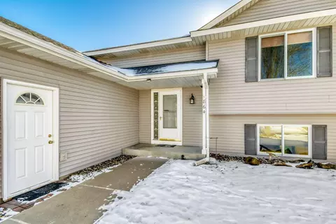 864 S Park Dr, Hastings, MN 55033