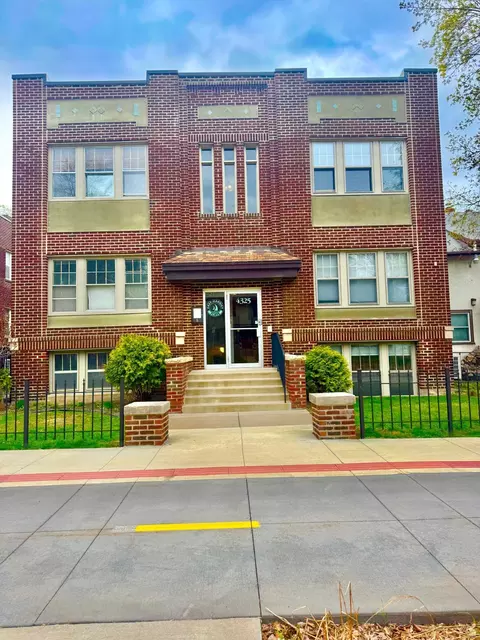 4325 Bryant Ave S #D001, Minneapolis, MN 55409