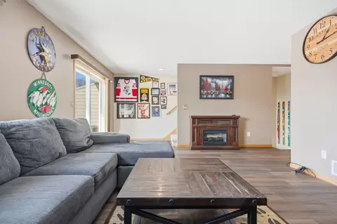 Living - 1579 County Road D E #E, Maplewood, MN 55109 photo 6 of 6