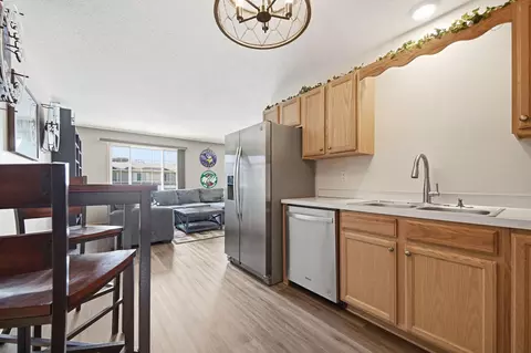 Kitchen - 1579 County Road D E #E, Maplewood, MN 55109 photo 3 of 3