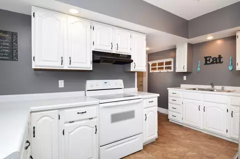 304 5th Ave N, Brownton, MN 55312