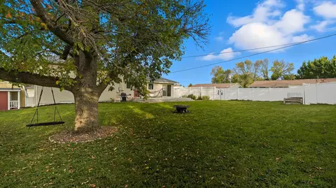 Exterior - 103 Calm Ct, Mapleton, MN 56065 photo 4 of 5
